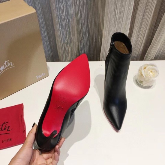 replica Christian Louboutin So Kate Booty 100MM In Black Leather UK