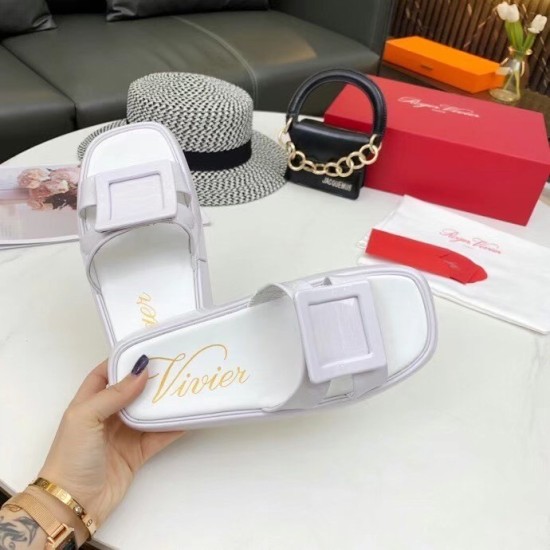 Replica Roger Vivier Vivier Slide Covered Buckle Mules in White Patent Leather UK replica Roger Vivier Vivier Slide Covered Buckle Mules in White Patent Leather UK