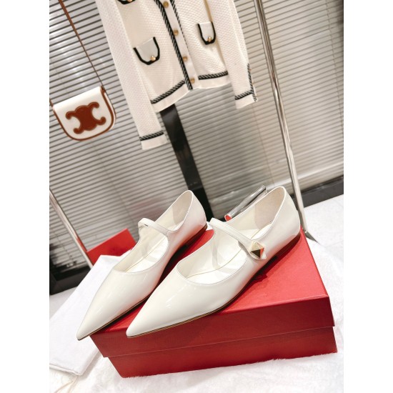 Replica Valentino Tiptoe Ballet Flats In White Patent Leather UK replica Valentino Tiptoe Ballet Flats In White Patent Leather UK