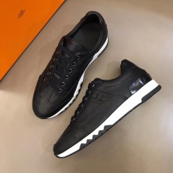 Hermes Trail Low Top Leather Trainers In Black