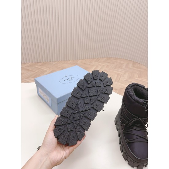 Replica Prada Gabardine Après-ski Boots in Black Nylon UK replica Prada Gabardine Après-ski Boots in Black Nylon UK