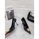 Replica Versace La Medusa Pumps 105Mm In Black Patent Leather Uk Replica Versace La Medusa Pumps 105Mm In Black Patent Leather Uk