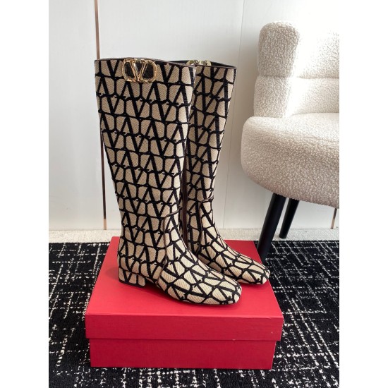 Replica Valentino VLogo Type Knee Boots in Black Toile Iconographe fabric UK replica Valentino VLogo Type Knee Boots in Black Toile Iconographe fabric UK