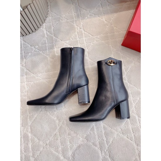 Replica Valentino VLogo The Bold Edition Ankle Boots 70mm in Black Calfskin UK replica Valentino VLogo The Bold Edition Ankle Boots 70mm in Black Calfskin UK