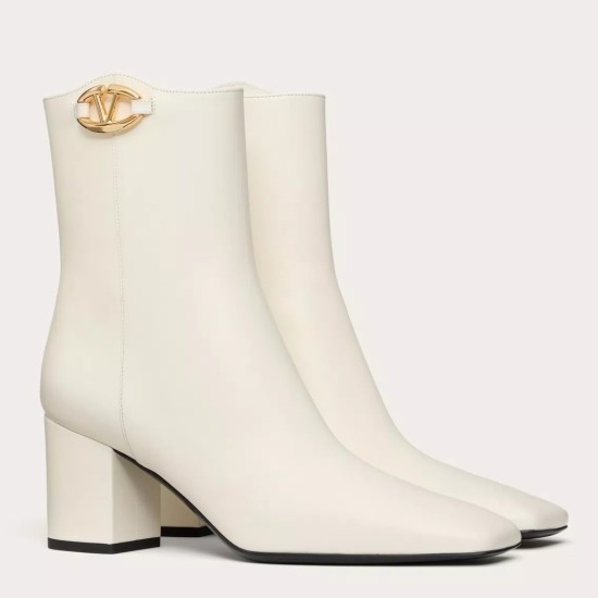 Replica Valentino VLogo The Bold Edition Ankle Boots 70mm in White Calfskin UK replica Valentino VLogo The Bold Edition Ankle Boots 70mm in White Calfskin UK