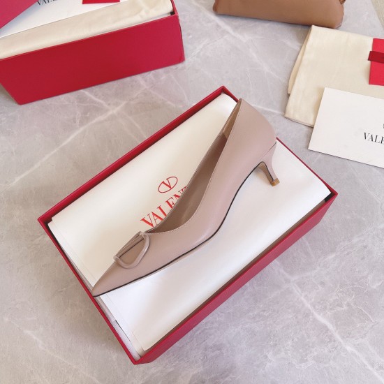 Replica Valentino VLogo Signature Pumps 45mm In Poudre Calfskin UK replica Valentino VLogo Signature Pumps 45mm In Poudre Calfskin UK