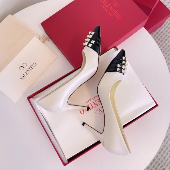 replica Valentino White Rockstud Pump 90mm with Black Patent Toe Cap UK