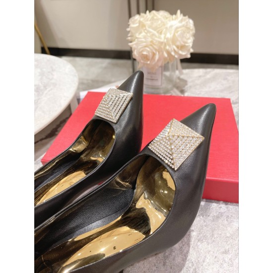 Replica Valentino One Stud Pumps 100mm in Black Nappa Leather with Crystal UK replica Valentino One Stud Pumps 100mm in Black Nappa Leather with Crystal UK