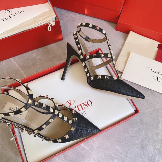 Replica Valentino 3271 V907 Buddha Luxury Replica Valentino Rockstud Ankle Strap Pumps 100Mm In Black Calfskin Uk - 3271 - Buddha Luxury