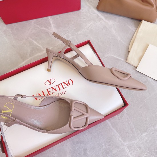 Replica Valentino Vlogo Slingback Pumps 40mm In Poudre Calfskin UK replica Valentino Vlogo Slingback Pumps 40mm In Poudre Calfskin UK