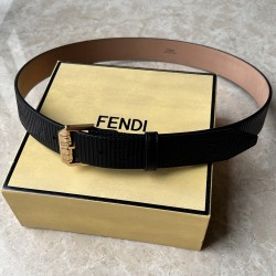 LOGO EMBOSSED BUCKLE BELT IN BLACK - B277 UK