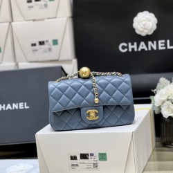 23K BLUE LAMBSKIN QUILTED MINI SQUARE PEARL CRUSH ANTIQUE GOLD HARDWARE AS1787 UK 23K BLUE LAMBSKIN QUILTED MINI SQUARE PEARL CRUSH ANTIQUE GOLD HARDWARE AS1787 UK