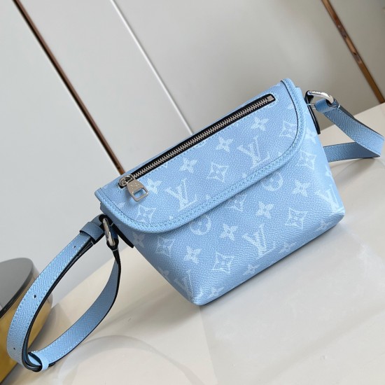 Replica PULSE WEARABLE WALLET IN MONOGRAM M14116 UK replica PULSE WEARABLE WALLET IN MONOGRAM M14116 UK