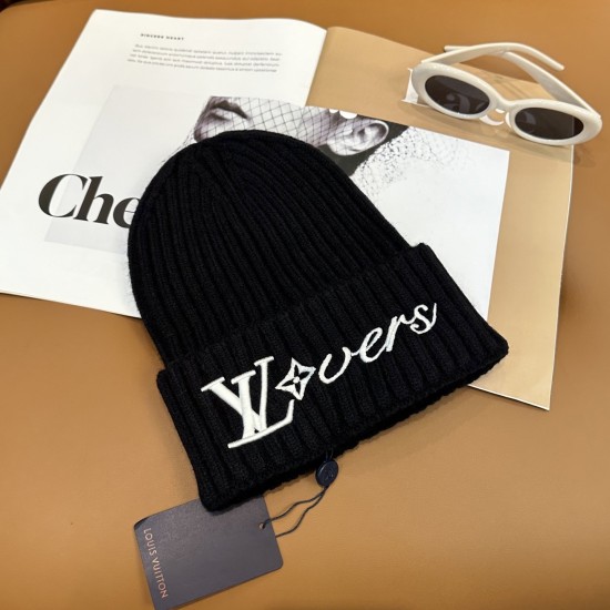 replica VERS BEANIE IN BLACK UK