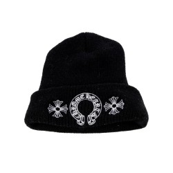 HORSESHOE BEANIE IN BLACK UK
