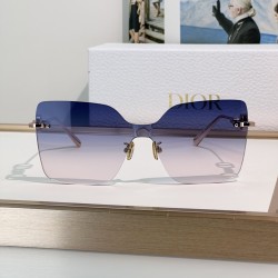 CD CHAIN M1U GRADIENT PURPLE-TO-FUCHSIA SQUARE SUNGLASSES - SG168 UK CD CHAIN M1U GRADIENT PURPLE-TO-FUCHSIA SQUARE SUNGLASSES - SG168 UK