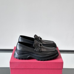 LEATHER LOAFERS IN BLACK - SF78 UK