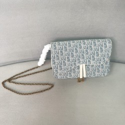 MEDIUM SADDLE POUCH WITH CHAIN BLUE OBLIQUE CHAMBRAY WITH RAFFIA EFFECT UK