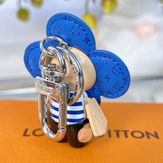 replica VIVIENNE IN PARIS BAG CHARM AND KEY HOLDER M01937 UK