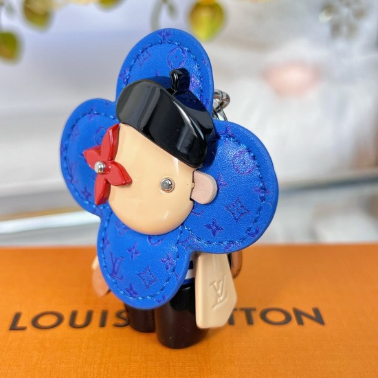 replica VIVIENNE IN PARIS BAG CHARM AND KEY HOLDER M01937 UK