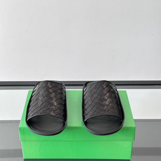 replica WAVE MULE SANDALS IN BLACK UK