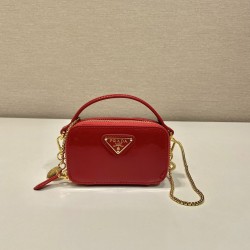 PATENT LEATHER MINI-POUCH IN RED UK