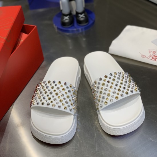 Replica Christian Louboutin 11773 CFR#17625 Buddha Luxury Replica Pool Roc Slides White Gold Spikes - Cls16 Uk - 11773 - Buddha Luxury