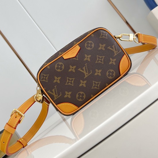 Replica TROCADERO WEARABLE WALLET M14058 UK replica TROCADERO WEARABLE WALLET M14058 UK