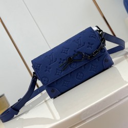 Steamer Wearable Wallet Blue Monogram Taurillon Leather M11522 Uk Steamer Wearable Wallet Blue Monogram Taurillon Leather M11522 Uk