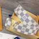 Replica LV INITIALES DAMIER BELT - B82 UK replica LV INITIALES DAMIER BELT - B82 UK