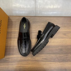 MONOGRAM LEATHER LOAFERS IN BLACK - LV667 UK MONOGRAM LEATHER LOAFERS IN BLACK - LV667 UK