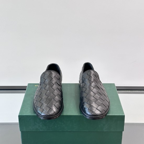 Replica SUNDAY SLIPPERS IN BLACK UK replica SUNDAY SLIPPERS IN BLACK UK
