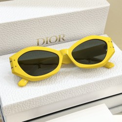SIGNATURE B1U SUNGLASSES IN YELLOW - SG110 UK SIGNATURE B1U SUNGLASSES IN YELLOW - SG110 UK