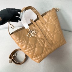 MEDIUM TOUJOURS VERTICAL TOTE BAG POWDER BEIGE MACROCANNAGE CALFSKIN UK MEDIUM TOUJOURS VERTICAL TOTE BAG POWDER BEIGE MACROCANNAGE CALFSKIN UK