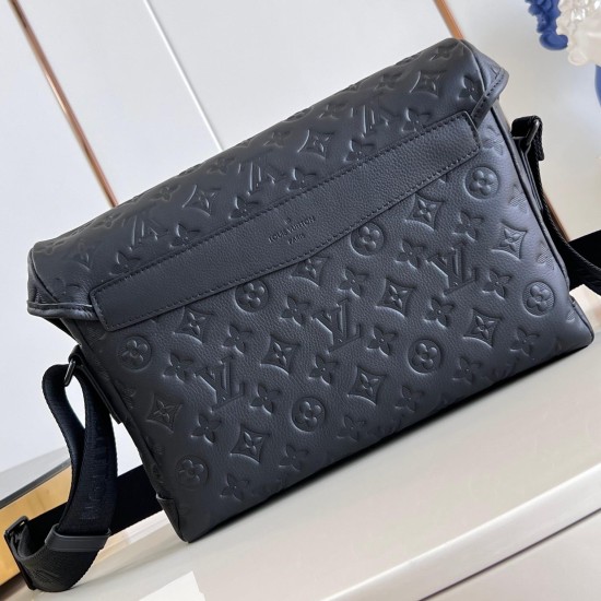 Replica Messenger Voyager Pm Black Monogram Shadow Leather M25121 Uk - 15542 - Buddha Luxury