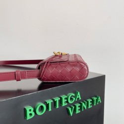 Bottega Veneta Mini Andiamo Cross-Body Bag Fondant Uk