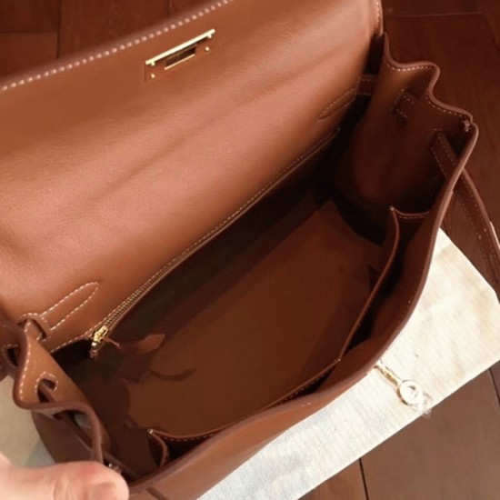 Replica Brown Swifthermes Kelly Retourne 32Cm Soft Leather Handbag Uk Replica Brown Swifthermes Kelly Retourne 32Cm Soft Leather Handbag Uk