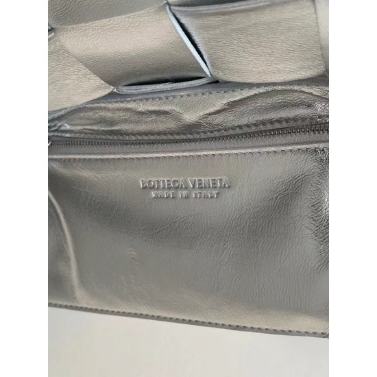 Replica Bottega Veneta 4661 dlz1757526891022 Buddha Luxury Replica Bottega Veneta Cassette Bag In Silver Uk - 4661 - Buddha Luxury