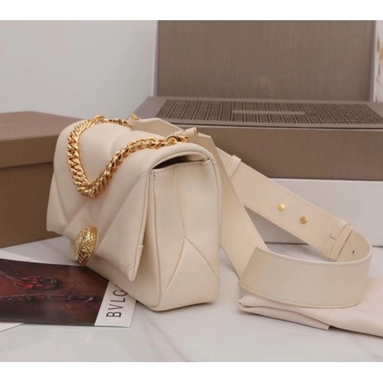 Replica Knockoff Bvlgari Serpenti Cabochon Small Bag White Leather UK replica Knockoff Bvlgari Serpenti Cabochon Small Bag White Leather UK