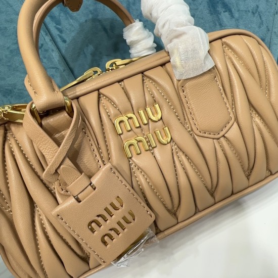 replica Matelasse  Leather bag UK 10 UK