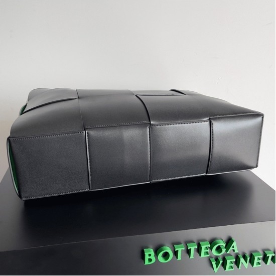 Replica Bottega Veneta Large Arco Tote Bag Black Uk Replica Bottega Veneta Large Arco Tote Bag Black Uk