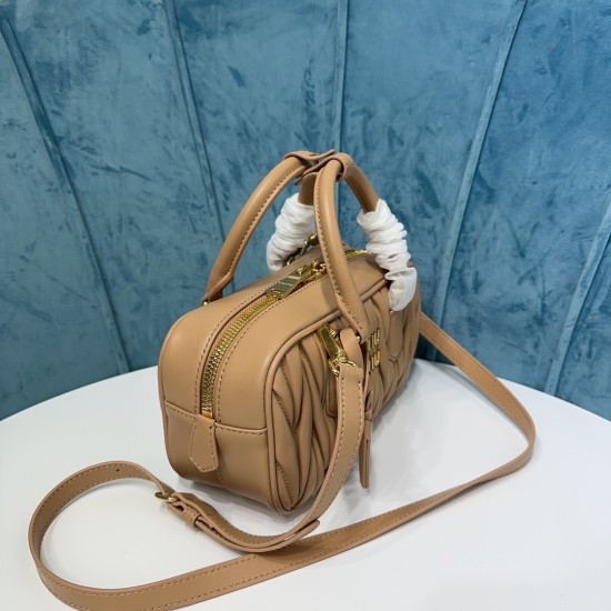 replica Matelasse  Leather bag UK 10 UK