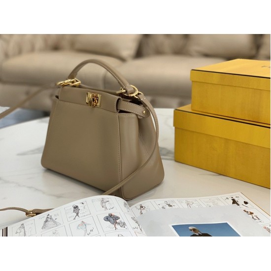 Replica Top QualityFendi Peekaboo Mini Bag In Dove Grey Nappa Leather UK replica Top QualityFendi Peekaboo Mini Bag In Dove Grey Nappa Leather UK