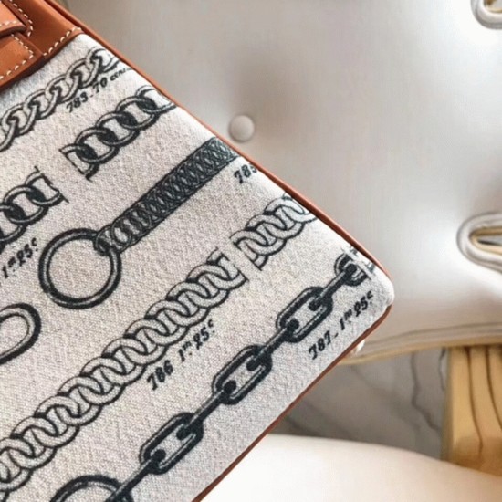 Replica De Camp Dechainee Toile Designer Hermes Kelly 28Cm Limited Edition Uk Replica De Camp Dechainee Toile Designer Hermes Kelly 28Cm Limited Edition Uk