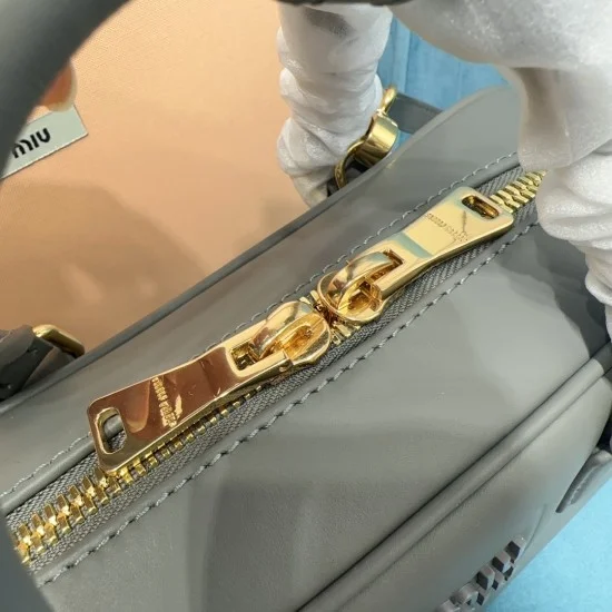 Replica Miu Miu 7772 2604800-2604800-0-0-0-0-0-0 Buddha Luxury Replica Softy Badded Uk - 7772 - Buddha Luxury