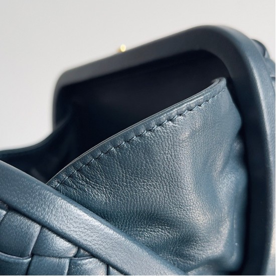Replica Space Color Bottega Veneta Knot Clutchversion Uk Replica Space Color Bottega Veneta Knot Clutchversion Uk