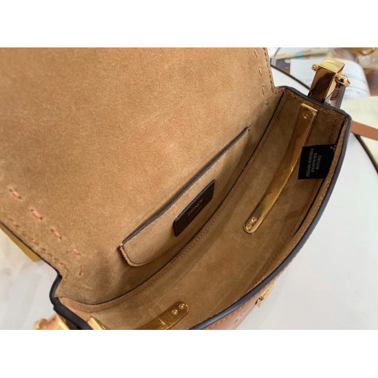 Replica Top Qualityfendi Moonlight Saddle Bag In Brown Calfskin Uk Replica Top Qualityfendi Moonlight Saddle Bag In Brown Calfskin Uk