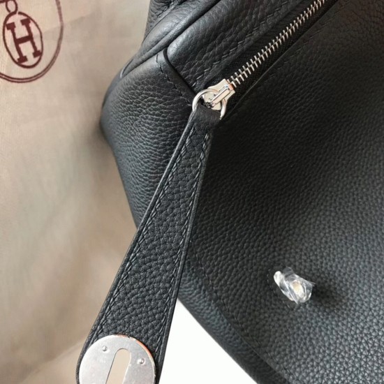 Replica Designerhermes Lindy 26Cm Handbag In Black Uk