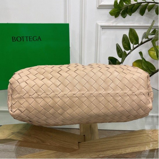 Replica Bottega Veneta Large Pouch Clutch Bag Beige Uk Replica Bottega Veneta Large Pouch Clutch Bag Beige Uk