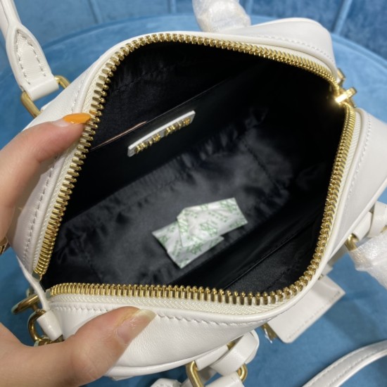 replica Matelasse  Leather bag UK 13 UK